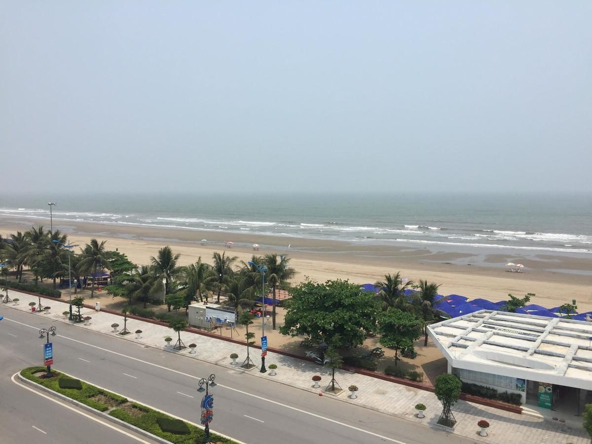 Khach San Ho Guom Hotel Sam Son Exterior photo